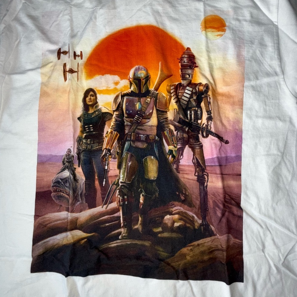 Star Wars The Mandalorian Group Poster T-Shirt NWT - Picture 3 of 6